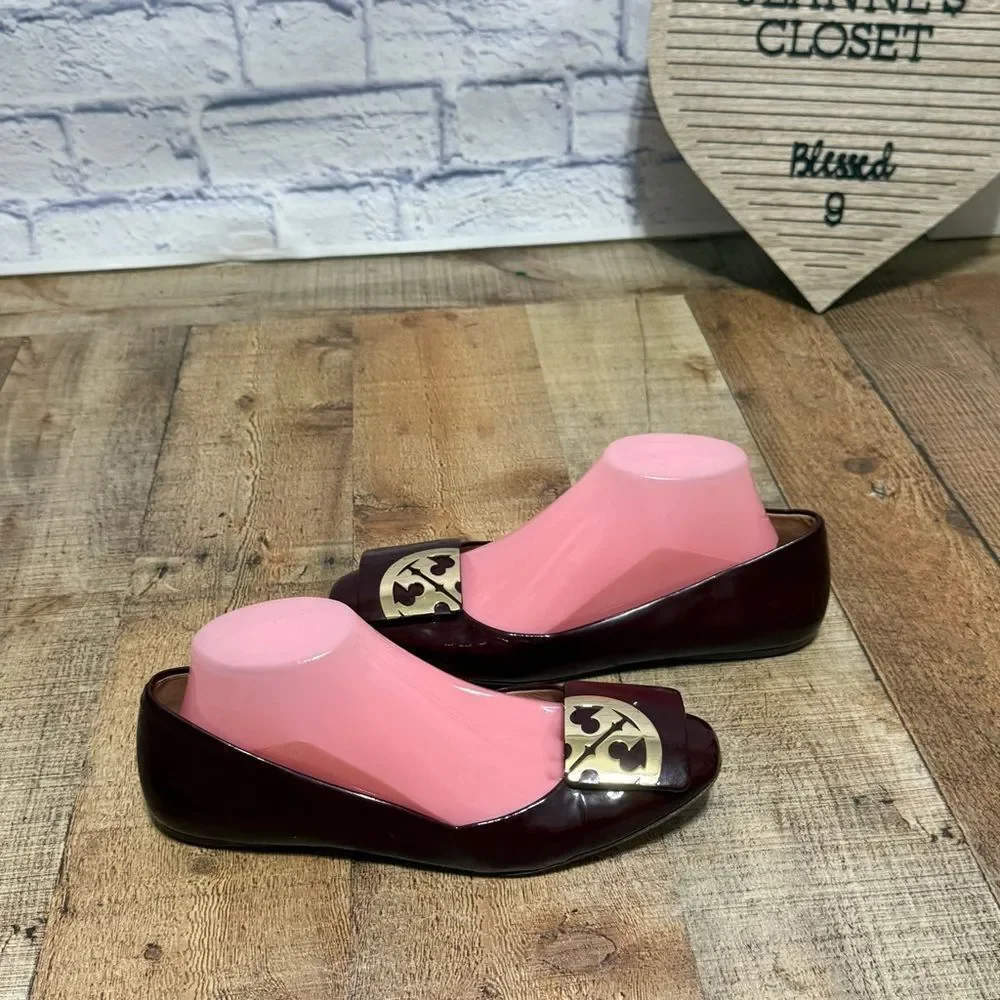 Tory Burch Size 8.5 Square toe Logo Oxblood Soft Patent Leather Flats